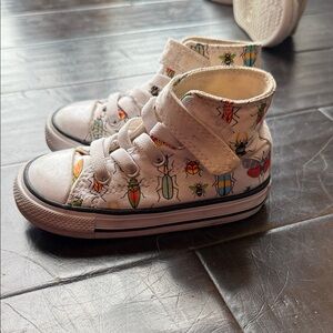 Converse Kids White High-Top Sneakers with Multicolor Bug Print